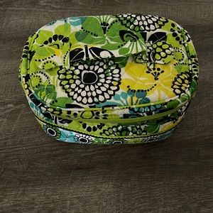 Vera Bradley- case (used)